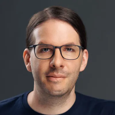Simon Opelt